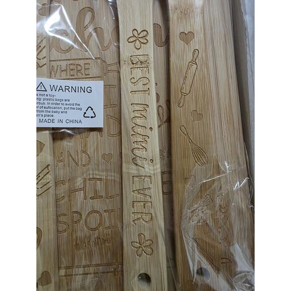 Cocomong Mimi's Kitchen Wooden Cutting Board With Utensils Gift Set New - Picture 6 of 6